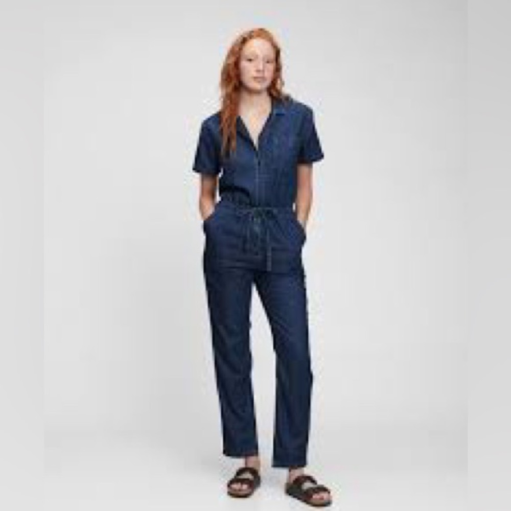 GAP Petites Cotton Chambray Jumpsuit